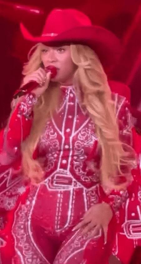 Screenshot_20250429-192847~3 Beyonce veste Moschino