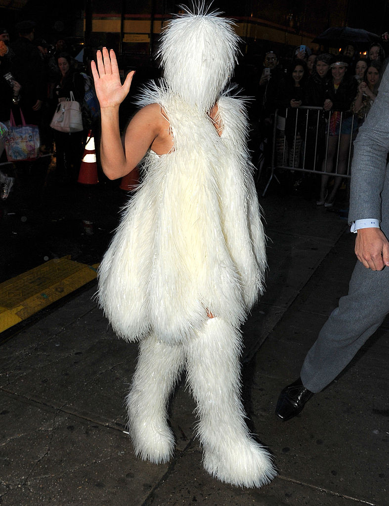 Lady Gaga Live At Roseland Ballroom – Arrival – March 30, 2014 Lady Gaga veste Alex Ulichny