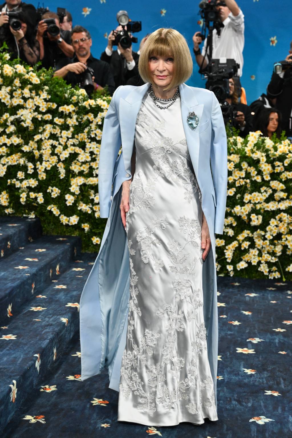 MET Gala – arrivals Anna Wintour veste Louis Vuitton