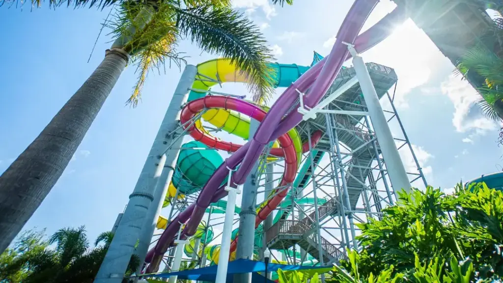 Caribbean Corkscrew no Adventure Island Caribbean Corkscrew no Adventure Island