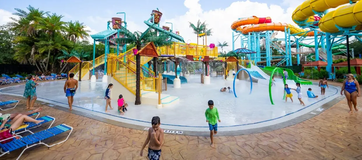 Castaway Falls no Adventure Island Castaway Falls no Adventure Island