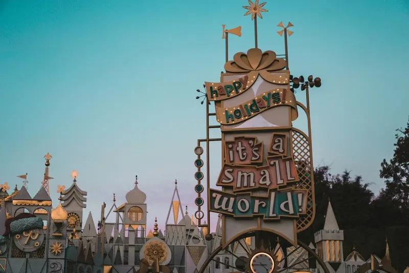 Its a Small World na Disneyland Califórnia Its a Small World na Disneyland Califórnia