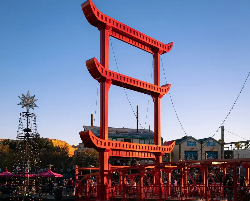 San Fransokyo Square no Disney California Adventure Park San Fransokyo Square no Disney California Adventure Park