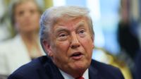 Trump indica flexibilizar restrições à exportação de chip a países do Golfo