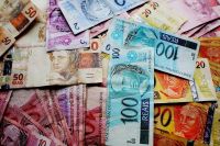 Veja as ações mais recomendadas para se investir em maio
