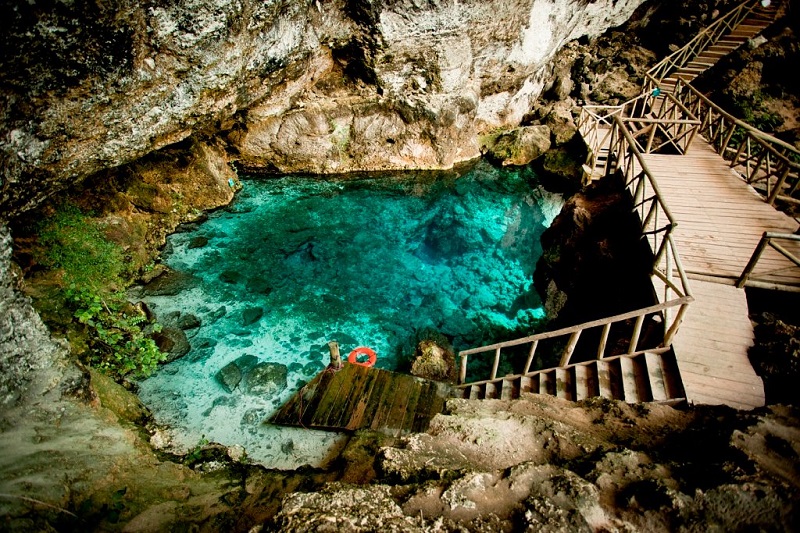 Cenote Hoyo Azul em Punta Cana