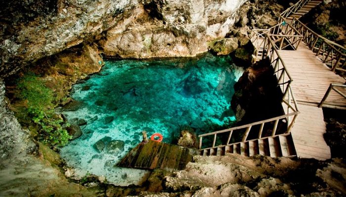 Cenote Hoyo Azul em Punta Cana